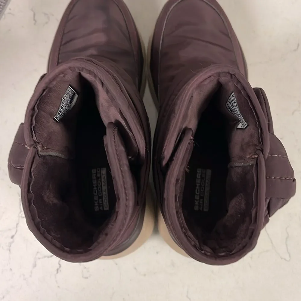Sketchers Go Walk Max Cushioning Finesse Boot, Burgundy Women’s Size 6